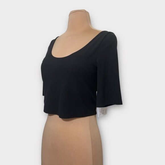 NWT Athleta Exhilarate Crop Top M Black Cropped Tee Top Active NEW A-C - Picture 7 of 8